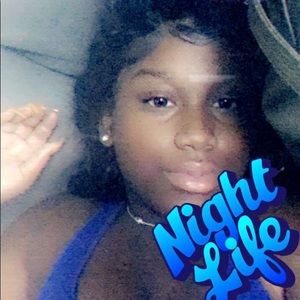 Meet your Posher, Vivian